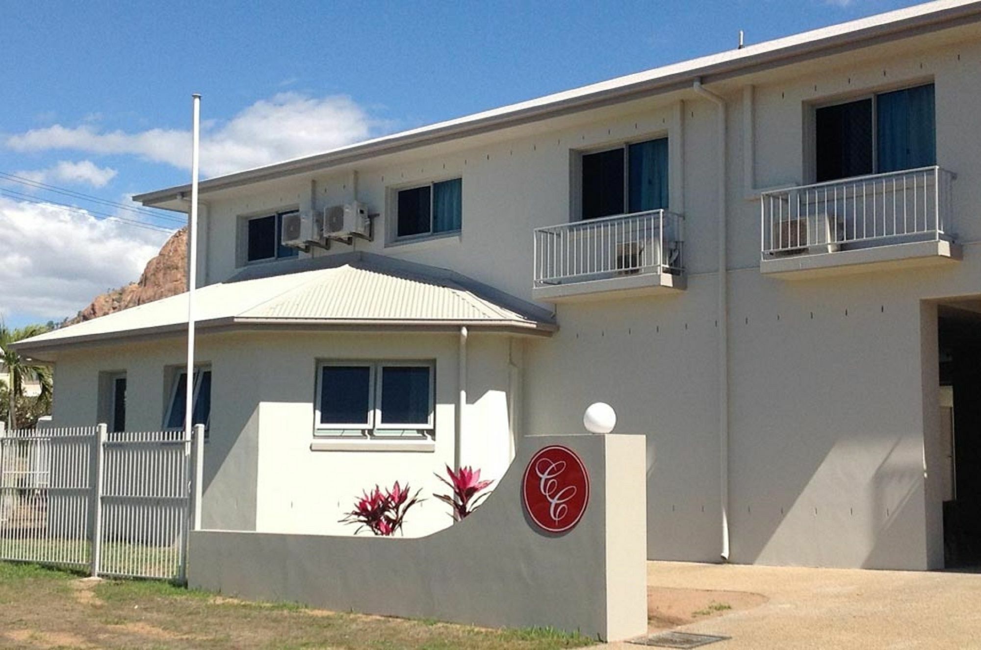 Castle Crest Motel Townsville Ngoại thất bức ảnh